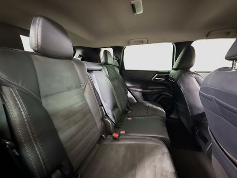 Used 2022 Mitsubishi Outlander SEL Black Edition image 27