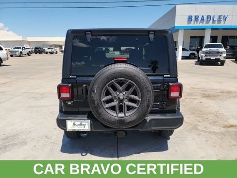 Used 2024 Jeep Wrangler Unlimited Sport AWD/4WD image 5