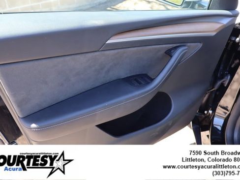 Used 2024 Tesla Model Y Long Range image 22