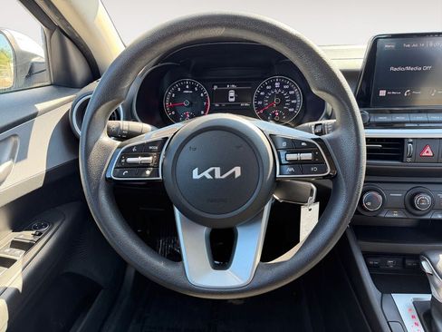 Used 2023 Kia Forte LXS FWD image 13