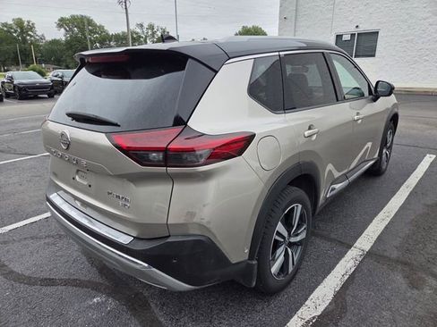 Used 2022 Nissan Rogue Platinum w/ Head-Up Display Package AWD/4WD image 5