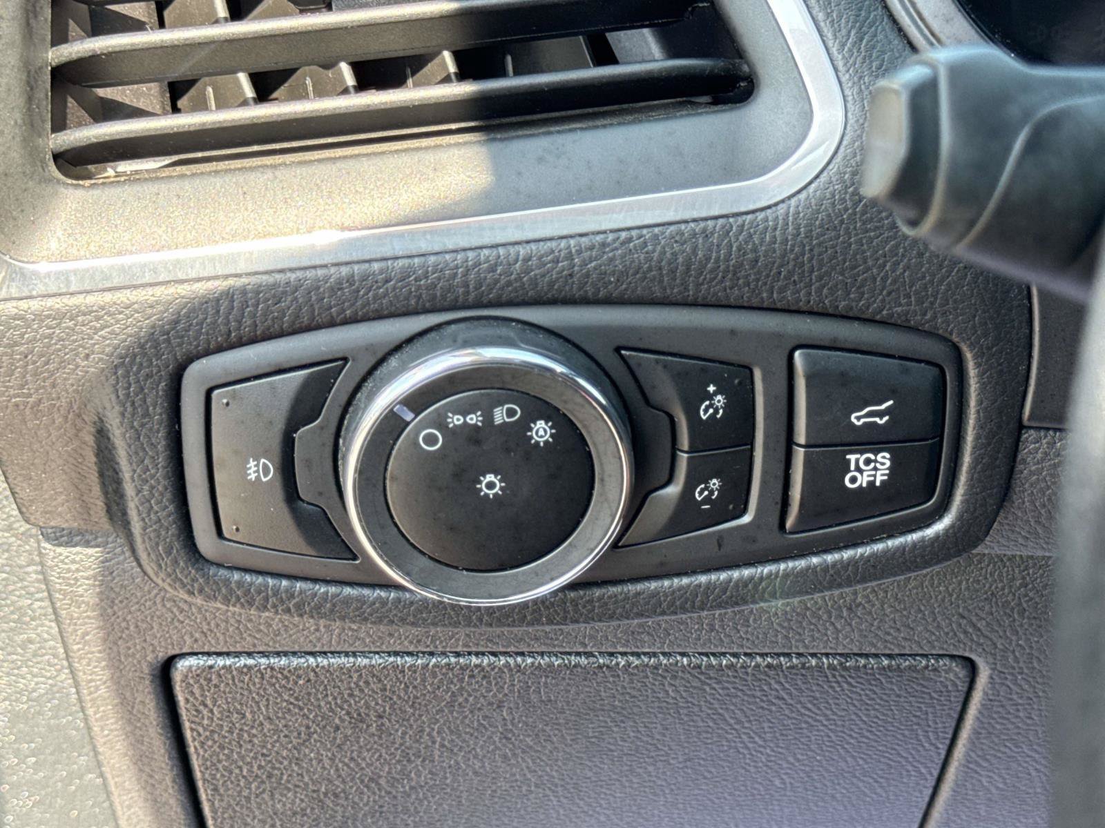 Used 2024 Ford Edge Titanium AWD/4WD image 17