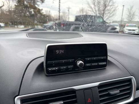 Used 2014 MAZDA MAZDA3 i Touring image 24