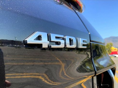 New 2026 Cadillac Lyriq Luxury image 16