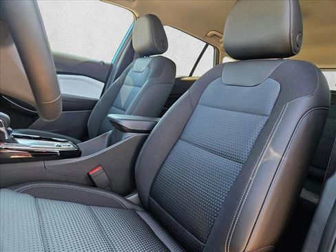 New 2026 Chevrolet Trax LT w/ Driver Confidence Package image 4