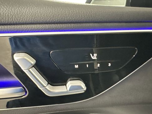 Used 2026 Mercedes-Benz GLC 300 image 21