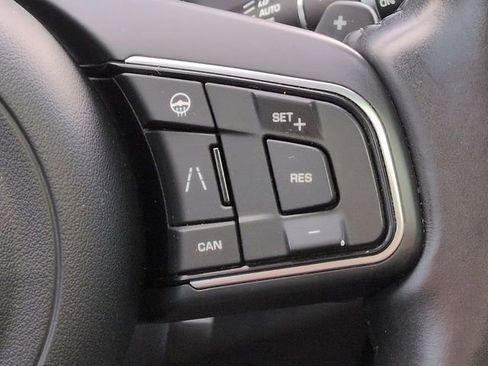 Used 2020 Jaguar F-PACE Premium AWD/4WD image 29
