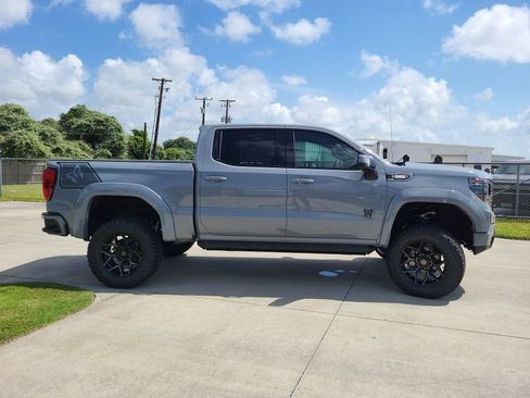 New 2025 GMC Sierra 1500 AT4 w/ AT4 Premium Package image 4