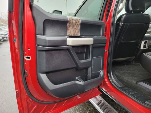 Used 2018 Ford F250 Lariat w/ Chrome Package image 20