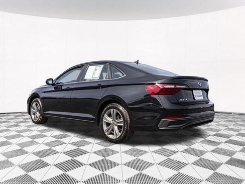 Used 2024 Volkswagen Jetta SE FWD image 7