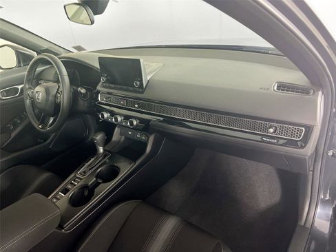 Used 2024 Honda Civic Sport image 27
