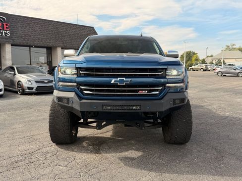 Used 2017 Chevrolet Silverado 1500 LTZ Z71 w/ LTZ Plus Package AWD/4WD image 12