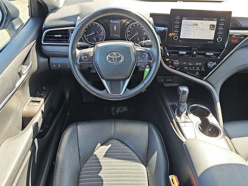 Used 2024 Toyota Camry SE FWD image 11