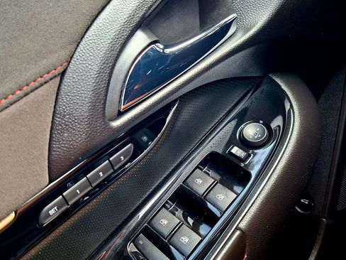 Used 2015 Chevrolet SS RWD image 26