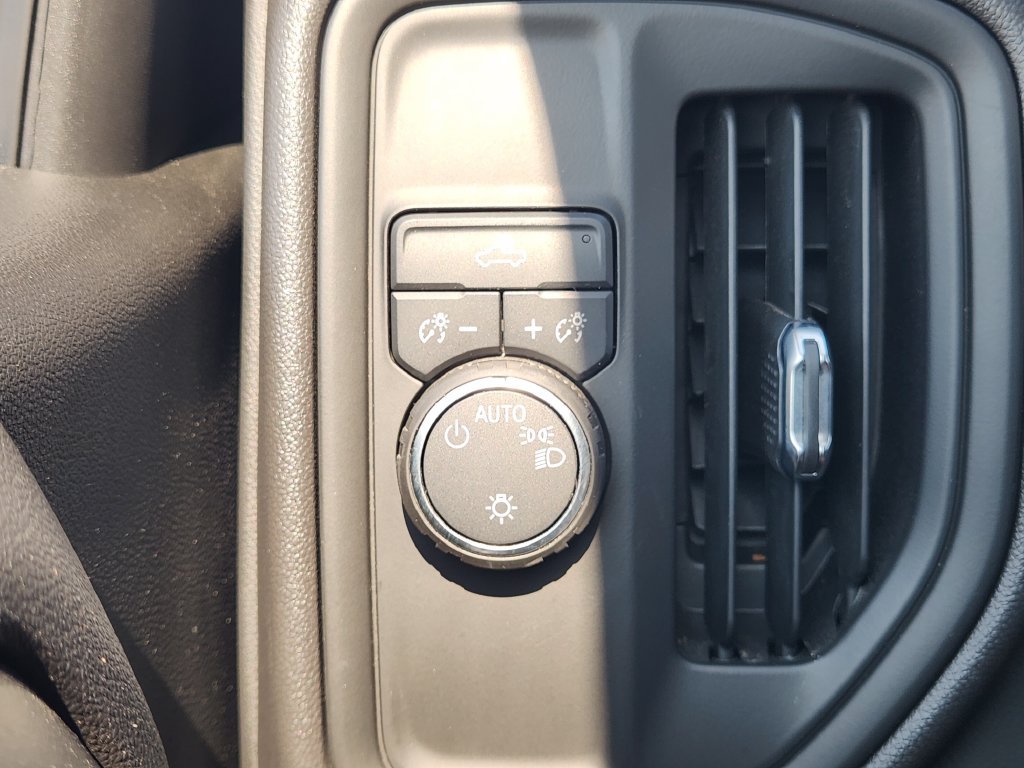 Used 2025 Chevrolet Silverado 1500 W/T RWD image 26