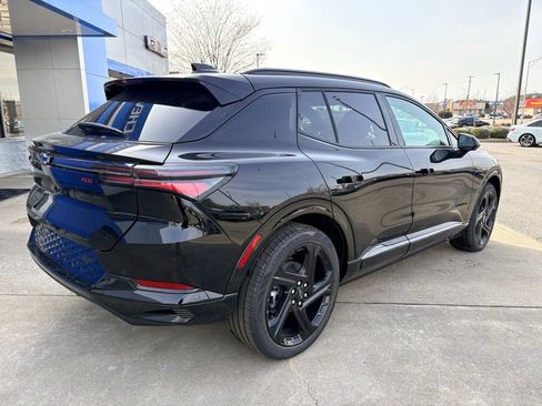 New 2026 Chevrolet Equinox EV RS FWD image 3