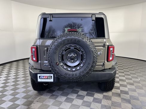 New 2025 Ford Bronco Outer Banks w/ Sasquatch Package image 4