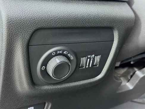 New 2025 Jeep Grand Cherokee L Laredo image 20