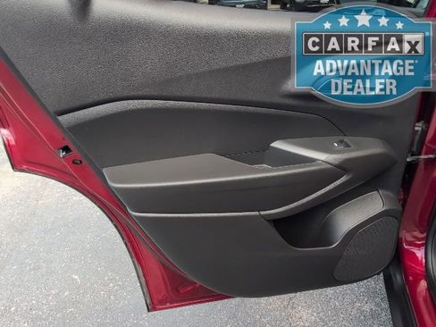 Certified 2025 Chevrolet Trax LT image 8