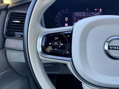 Used 2024 Volvo XC90 T8 Plus image 21