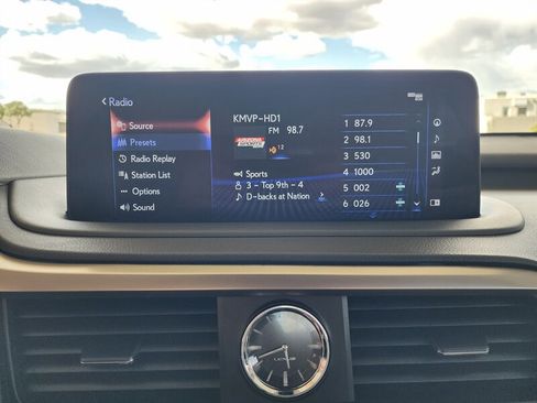 Used 2022 Lexus RX 350 Premium image 47