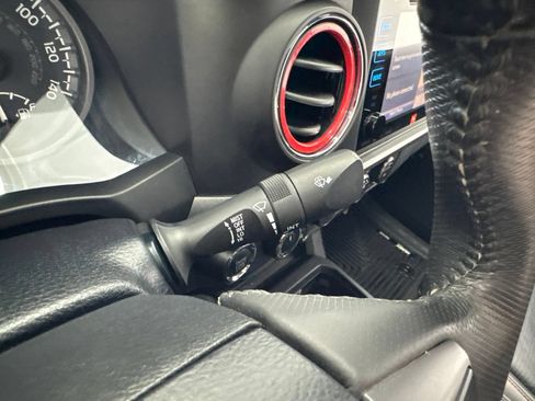 Used 2019 Toyota Tacoma TRD Pro AWD/4WD image 23