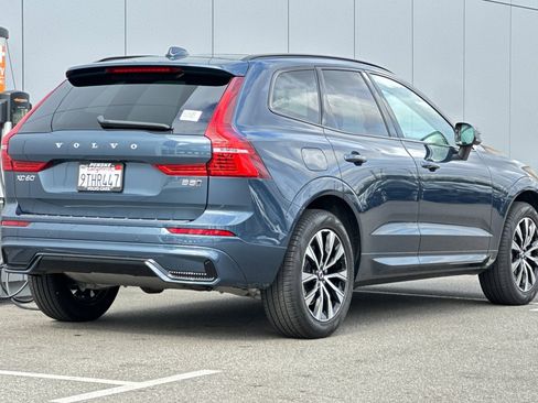 Certified 2025 Volvo XC60 B5 Core w/ Protection Package Premier image 5