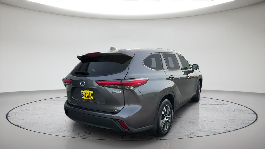 Certified 2020 Toyota Highlander XLE AWD/4WD image 7