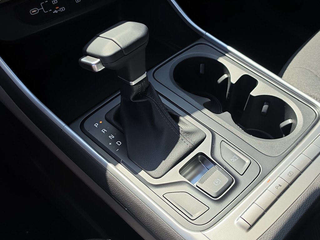 New 2027 Kia Carnival LX FWD image 25
