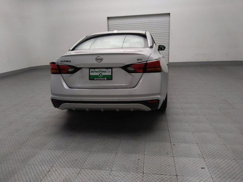 Used 2024 Nissan Altima 2.5 SV image 7