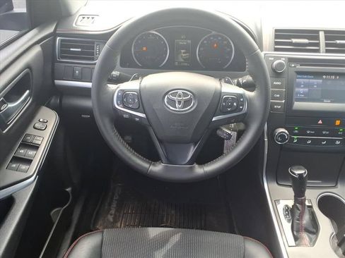 Used 2017 Toyota Camry SE FWD image 27