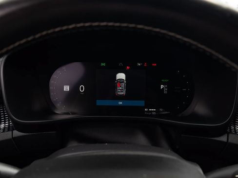 Used 2021 Volvo XC40 P8 Recharge w/ Advanced Package AWD/4WD image 12