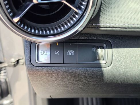 New 2026 Chevrolet Equinox LT w/ Safety and Technology Package FWD image 29