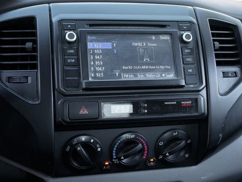 Used 2014 Toyota Tacoma 2WD Access Cab image 29