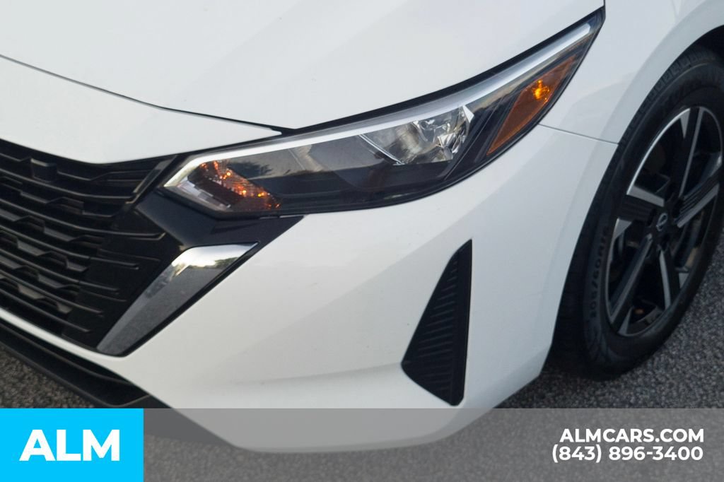 Used 2024 Nissan Sentra SV FWD image 11