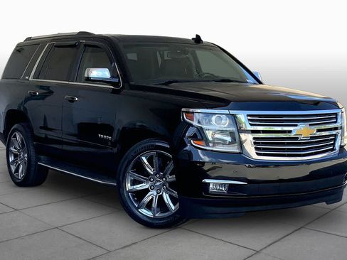 Used 2015 Chevrolet Tahoe LTZ RWD image 2