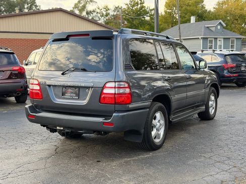 Used 2005 Toyota Land Cruiser AWD/4WD image 4