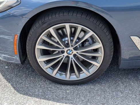 Used 2023 BMW 530i xDrive w/ Premium Package AWD/4WD image 9