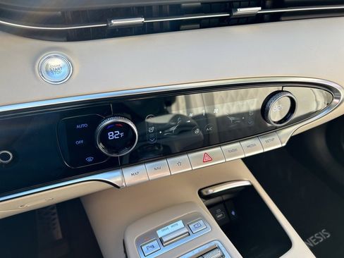 Certified 2025 Genesis GV70 3.5T Sport w/ Sport Advanced Package image 23