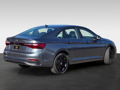 New 2026 Volkswagen Jetta SE image 4