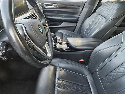 Used 2018 BMW 640i Gran Turismo xDrive w/ M Sport Package image 12