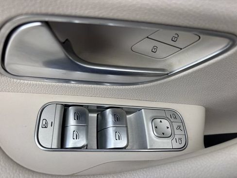 Used 2021 Mercedes-Benz GLE 350 4MATIC image 24