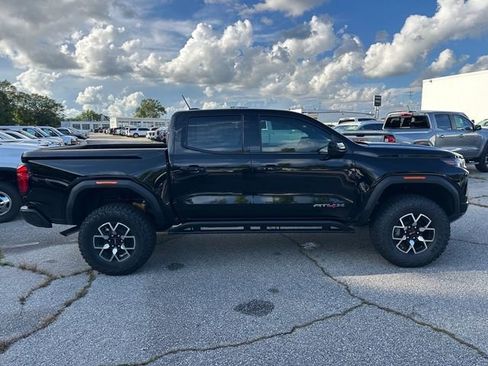 New 2025 GMC Canyon AT4 w/ AT4X Package image 12