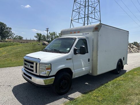 Used 2013 Ford E-450 and Econoline 450 Super Duty RWD image 4
