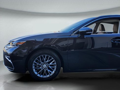 Used 2018 Lexus ES 350 image 42