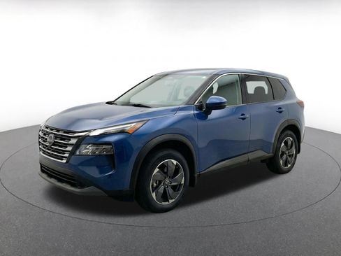 Used 2025 Nissan Rogue SV FWD image 3