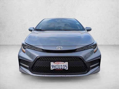 Used 2020 Toyota Corolla XSE image 2