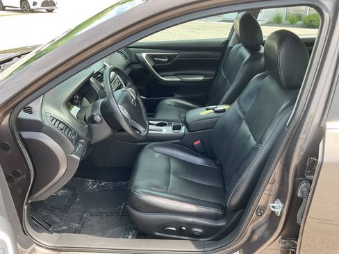 Used 2016 Nissan Altima 2.5 SL FWD image 13
