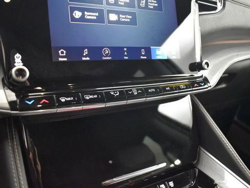 Used 2022 Jeep Wagoneer Series III image 29