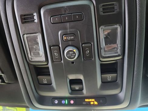 Used 2022 GMC Yukon AT4 AWD/4WD image 25